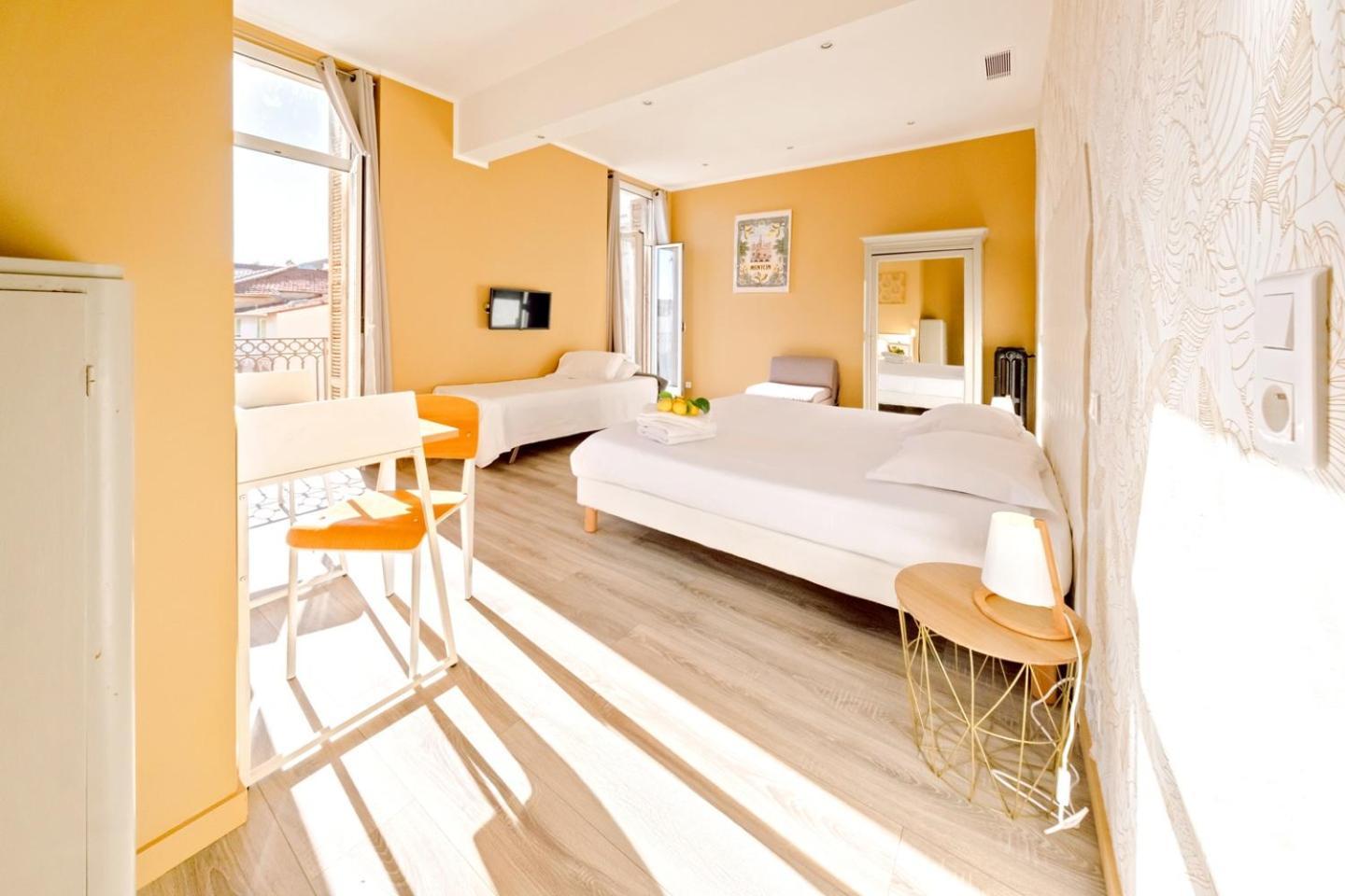 Hotel Lemon Ментона Экстерьер фото