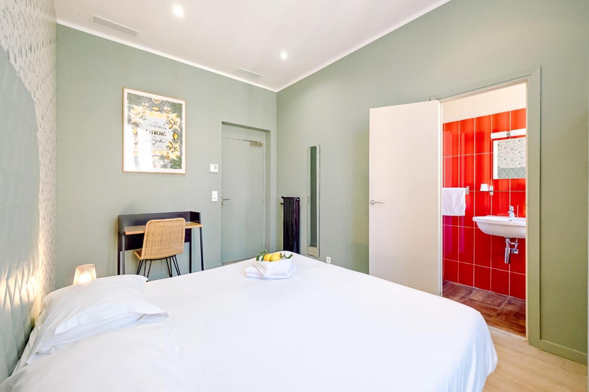 Hotel Lemon Ментона Экстерьер фото